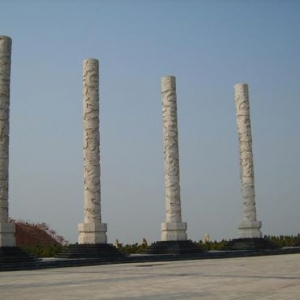 龙柱